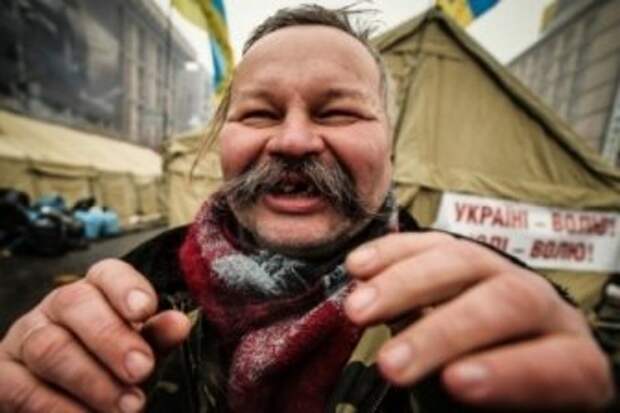 МВФ выдаст каждому украинцу по 10.000$! Ну что, съели, «москали»?