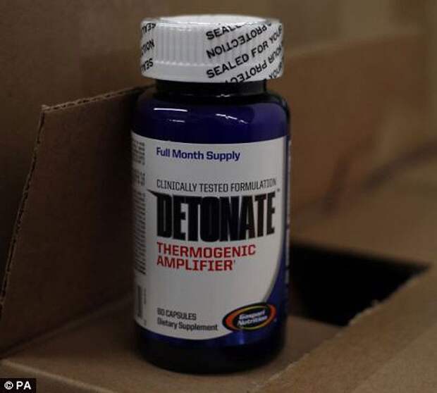 Разнообразие конфискованной контрабанды в аэропорту Лондона аэропорт, контрабанда, конфискация, Лондон, таможня