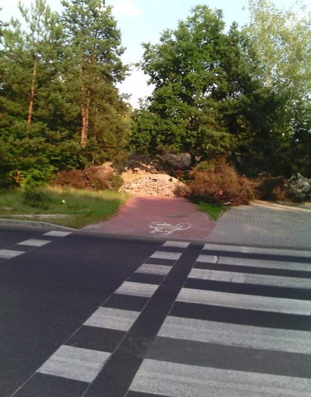 Польша своим примером доказывает, что не только в России могут быть плохие дороги	(фото)