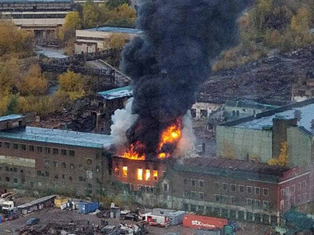 Бывший завод серп и молот. Снос завода серп и молот.