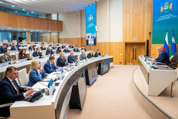 Власти ХМАО направляют более 7 млрд рублей из программы «Сотрудничество» на школы и больницы