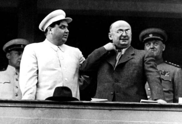 Почему Хрущёв амнистировал бандеровцев и власовцев?
