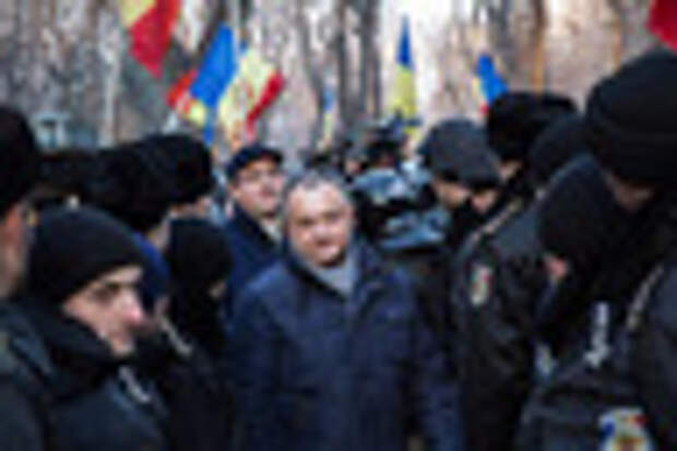 Избранный президент Молдавии Игорь Додон был последовательным противником существующих властей