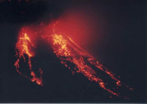 Ундзэн, высота 1 500 м, Япония вулканы, действующие вулканы