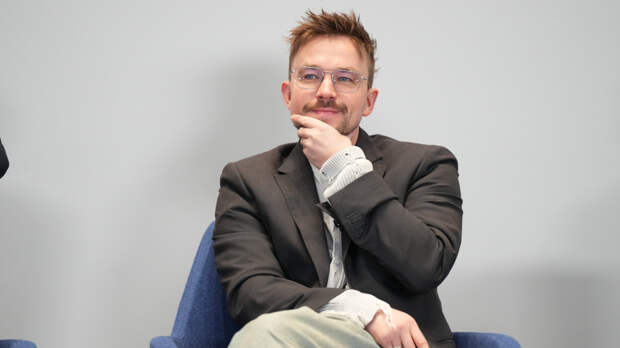 «Очень люблю»: Александр Петров рассказал об отношениях с тещей