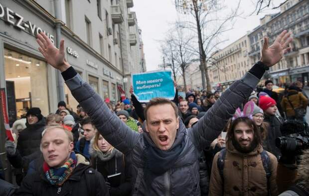 Секта Навального запрещена