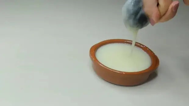 Поможет картошка: как сделать прямые волосы из кудрей