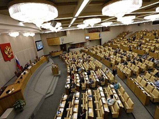 Госдума голосами единороссов отклонила проект об индексации пенсий работающим пенсионера