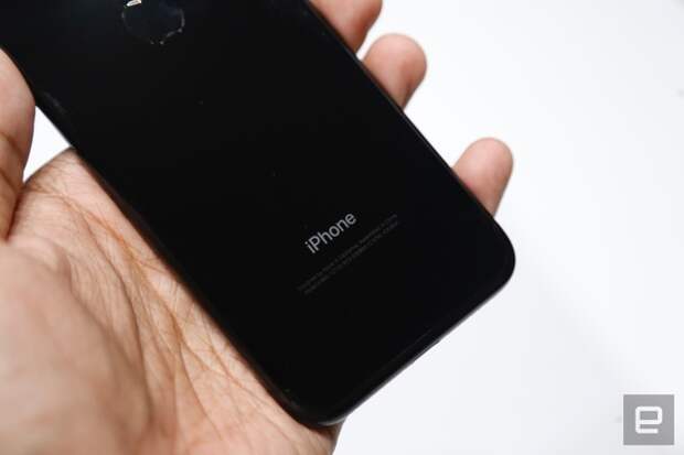 iPhone 7 живьем
