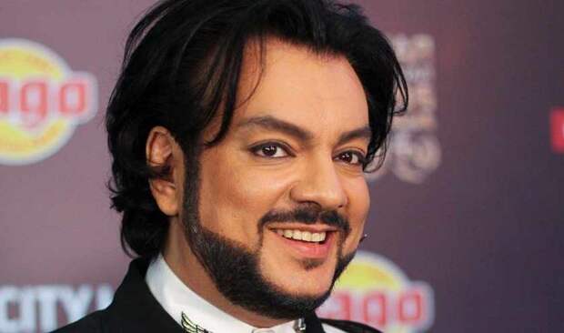 Киркоров показал фото с таинственной незнакомкой на отдыхе. Ею оказался