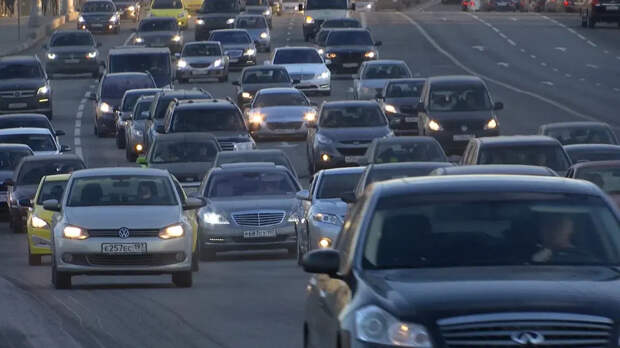 Больше практики и онлайн-теория: в ГАИ разъяснили новые правила обучения водителей