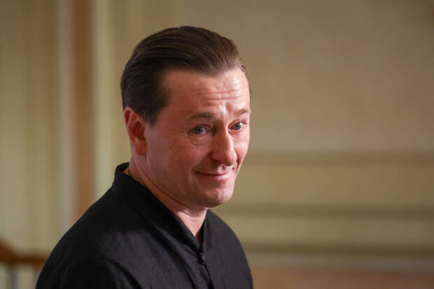 Безруков стал новым худруком МХАТ имени Горького