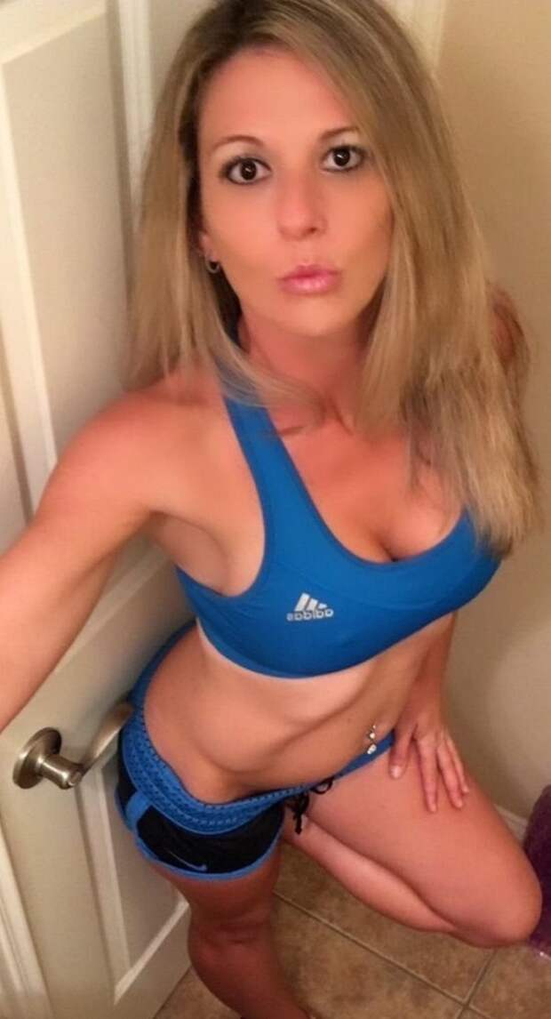 Hot girls in sports bras are here to motivate you (28 Photos) Hot girls in sports bras are here to motivate you (28 Photos)