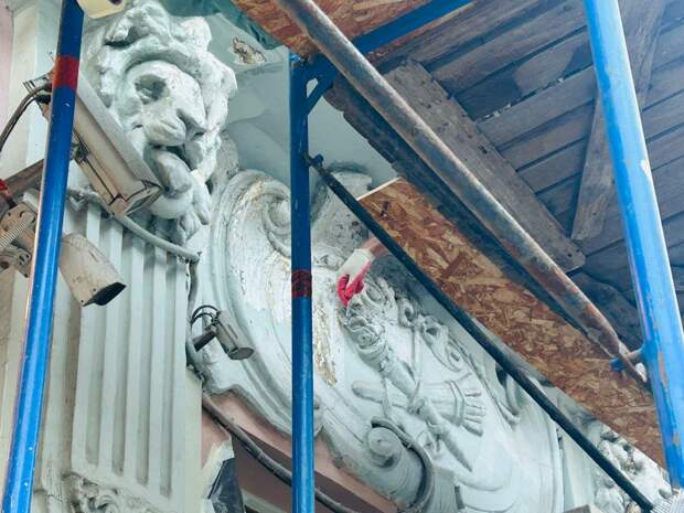 В Петергофе выделят более 121 млн рублей на реставрацию Дворца Монплезир