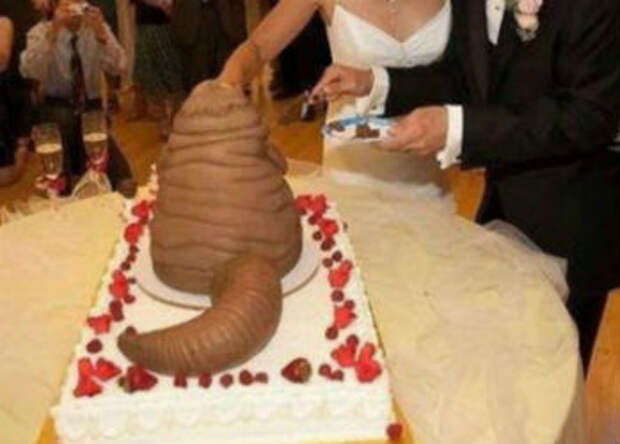 Худшие свадебные торты, которые доведут до слез любую невесту