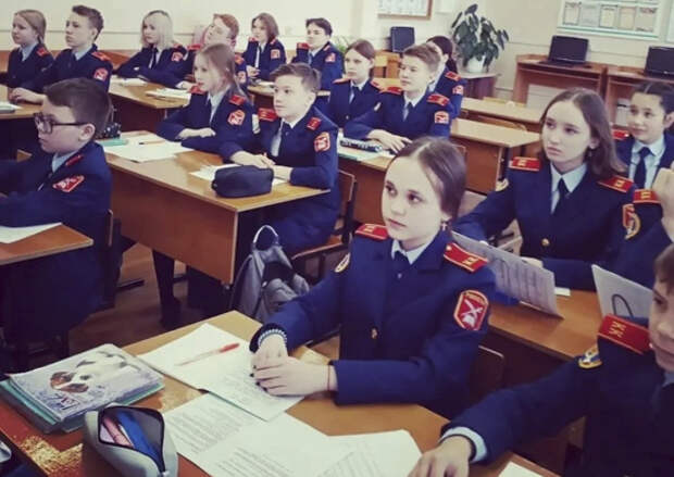 В Чувашии юнармейцы приняли участие во всероссийском уроке мужества «Герой нашего времени»