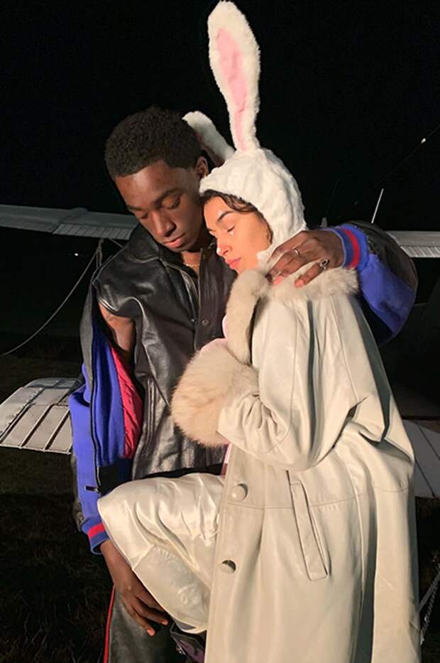 Хэллоуин-2020: как Холли Берри, Дженнифер Гарнер, Карди Би и другие отметили праздник