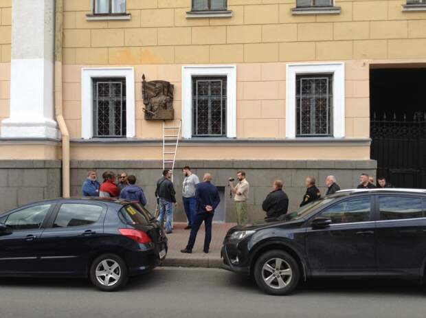 В присутствии полиции пикет прошел без серьезных инцидентов В присутствии полиции пикет прошел без серьезных инцидентов