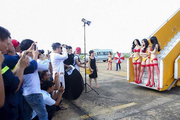 Skandalnaya-reklama-avialinii-VietJet-Air-5