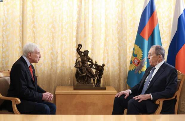 Лавров: Наука помогает дипломатии осваивать «сошедший с ума мир»