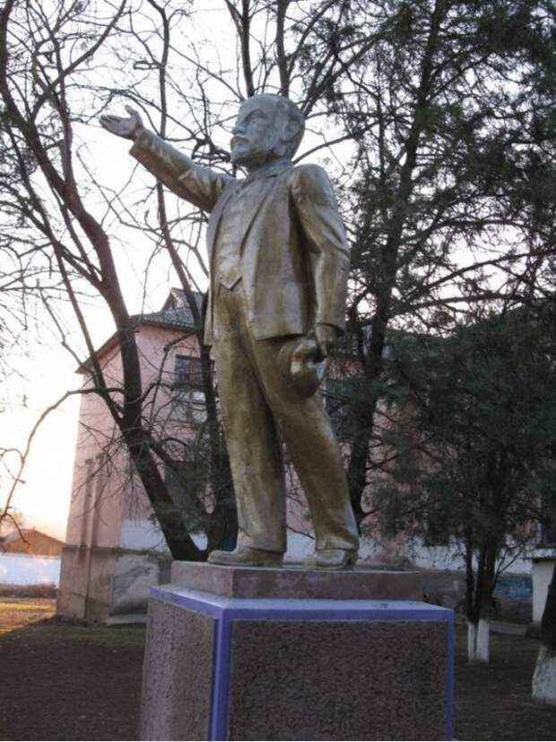 Ленин с большой головой СССР, искусство, история, ленин, памятник, современное искусство