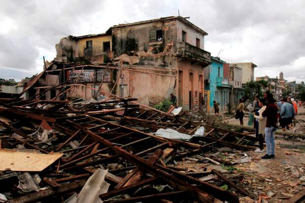 Последствия торнадо в Гаване