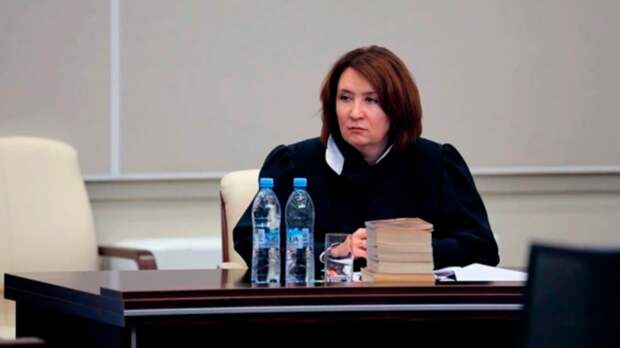 "Золотая судья" Хахалева объявлена в международный розыск