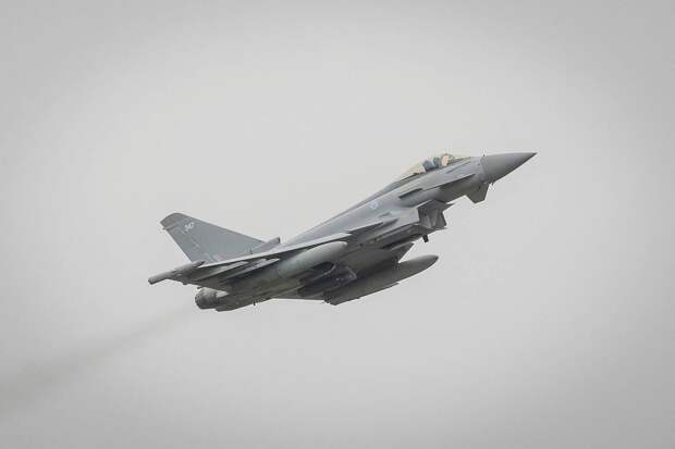Британский Typhoon испытал дешевую ракету