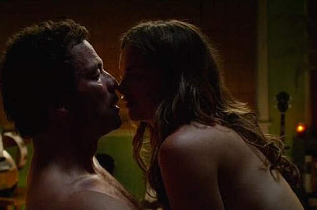 Рут Уилсон обвинила продюсеров сериала "Любовники" в эксплуатации: "Актеров унижают съемки секс-сцен"