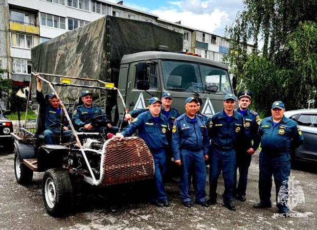 Спасатели МЧС собрали и передали автомобиль багги тульским бойцам в зоне СВО