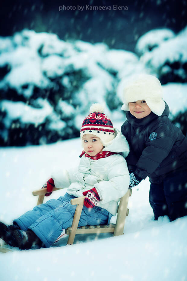 Зимой дети любят. Дети зимой. Детская зимняя фотосессия. Зимняя фотосессия с ребенком. Фотосессия детей зимой.