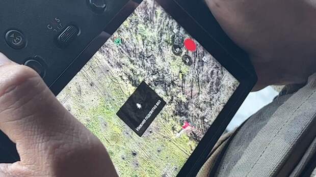 Опубликовано видео работы ударного дрона ЗВО по позициям украинских войск в Харьковской области
