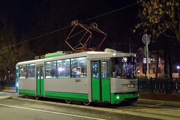 ЛМ-2000 общественный транспорт, парад трамваев, ретро техника, трамвай