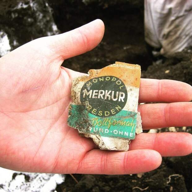 Пачка из под немецких сигарет MERKUR вов, военная археология, находки, раскопки