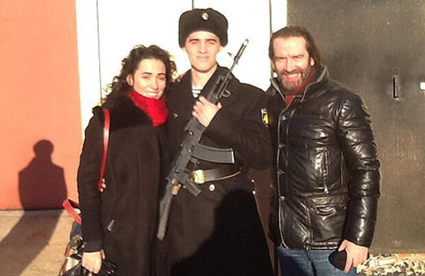 Пасынок актёра (сын Оксаны Шелест) называет Машкова отцом и даже носит фамилию звезды во всех социальных сетях Фото: Социальные сети