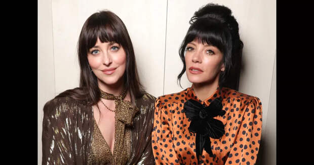 Дакота Джонсон, Кирстен Данст и Лили Аллен на показе Valentino в Париже