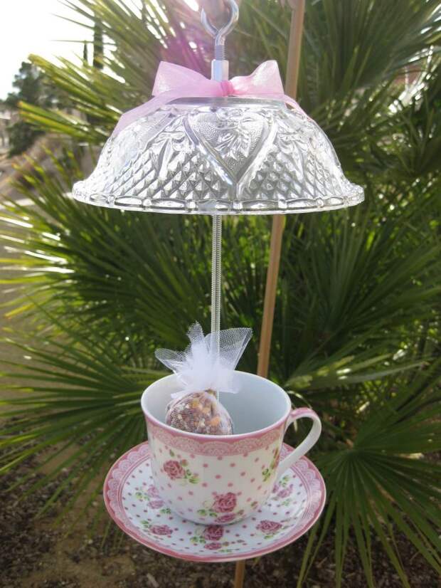 Картинки по запросу diy teacup bird feeder