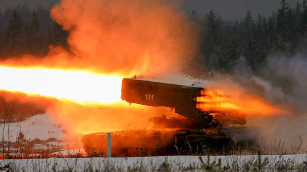 РАБОТА СИСТЕМЫ ТОС-1А "СОЛНЦЕПЁК". ФОТО: MOD RUSSIA/GLOBALLOOKPRESS