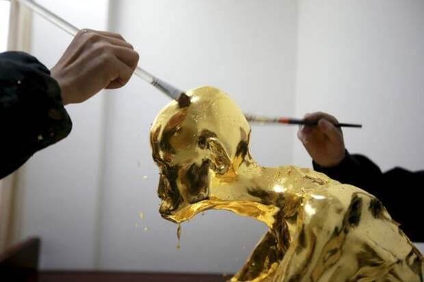 В Китае мумифицированное тело буддистского монаха превратили в золотую статую Китай, буддизм, Буддийские монахи, статуя, Золото, Мумия, тело, Монах, длиннопост