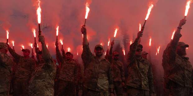 Бойцы украинского батальона Азов (Террористическая организация, запрещенная в России) в Киеве, Украина Бойцы украинского батальона Азов (Террористическая организация, запрещенная в России) в Киеве, Украина - ИноСМИ, 1920, 27.01.2026