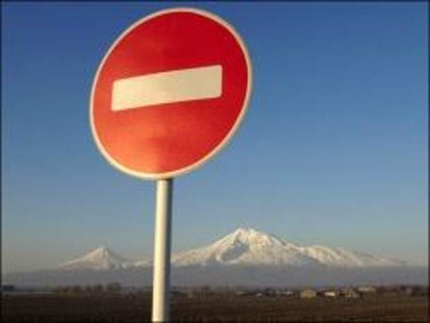 Россия пригрозила приостановить ввоз продовольствия с Украины Россия пригрозила приостановить ввоз продовольствия с Украины