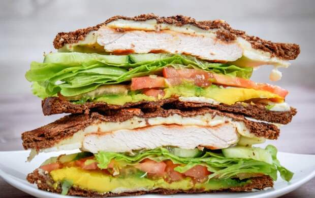 Для тех, кто любит разнообразие - сэндвич с индейкой на гриле.