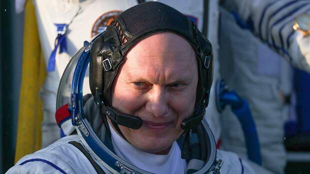 Решение о возвращении космонавта Артемьева на МКС назвали своевременным