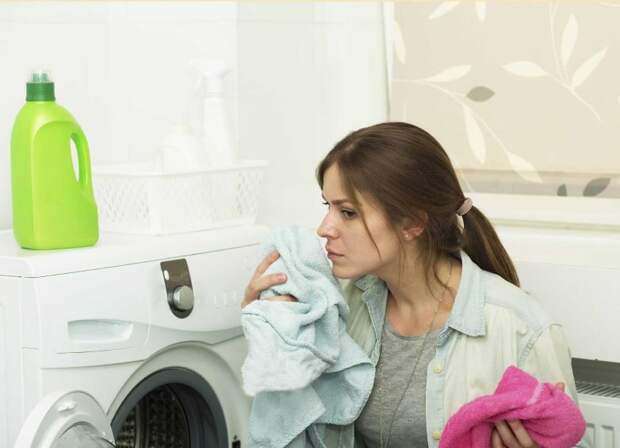 Почему в квартире появляется затхлый запах