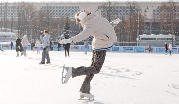 Фестиваль «Сердца на льду» пройдет на трех столичных катках 14 февраля