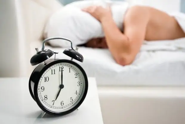 Фотография: Почему спать 8 часов — хорошо, а 6 — плохо: научное объяснение феномена сна №6 - BigPicture.ru