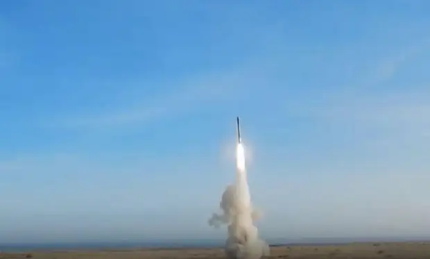 Минобороны показало кадры пуска ракет «Оникс» БРК «Бастион» по военному аэродрому Одессы