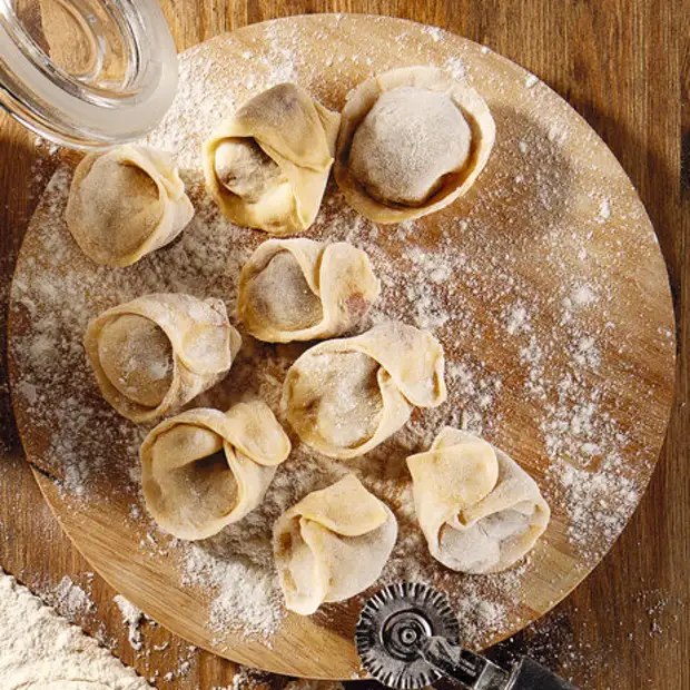 Пельмени: уральские, украинские, манты, хинкали, позы и ещё 10 классных рецептов