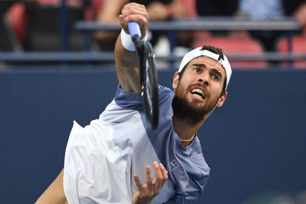 Экс-теннисист Ольховский: Хачанову нужно играть стабильно и хорошо подавать