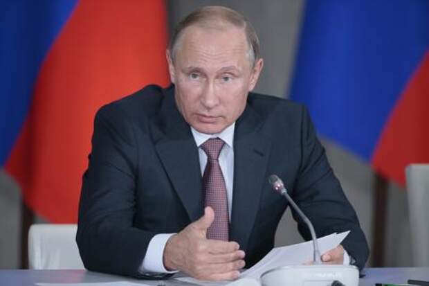 Путин провел заседание Госсовета по вопросам строительства